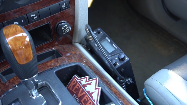 CB Radio for Off Roading