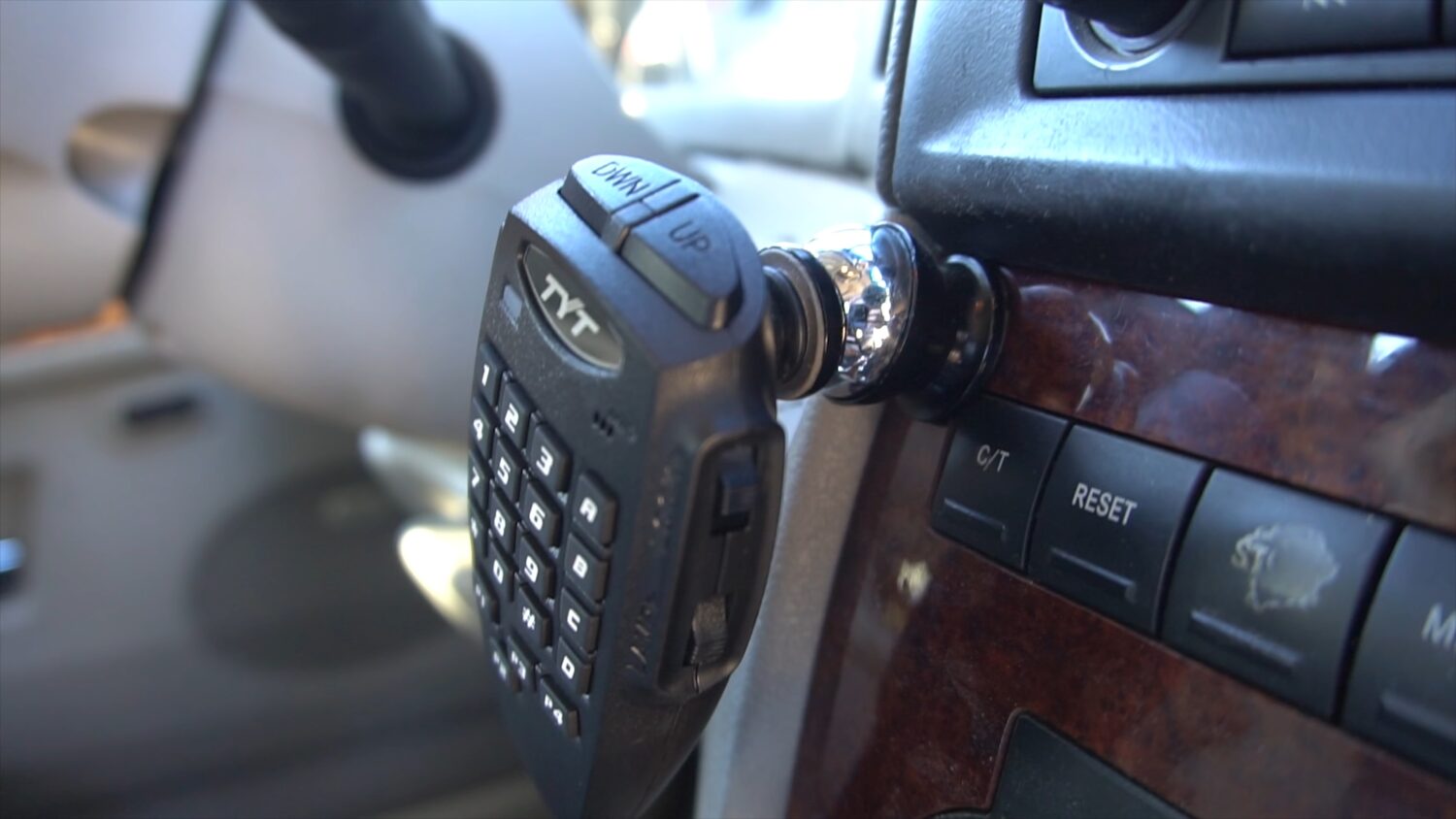 10 Best CB Radio for Off Roading In The Market 2023 Right Channel Radios